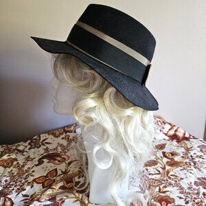 Vintage 1990s Shumi Black Felt Hat